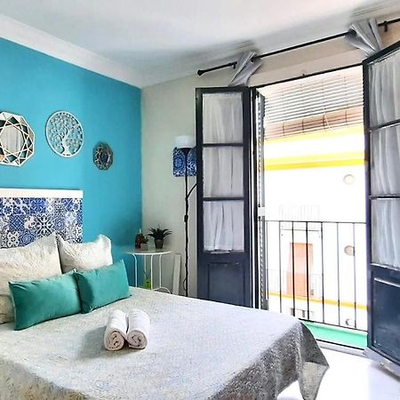 Budget And Cute Rooms With Balcony Sevilla Center Exteriér fotografie