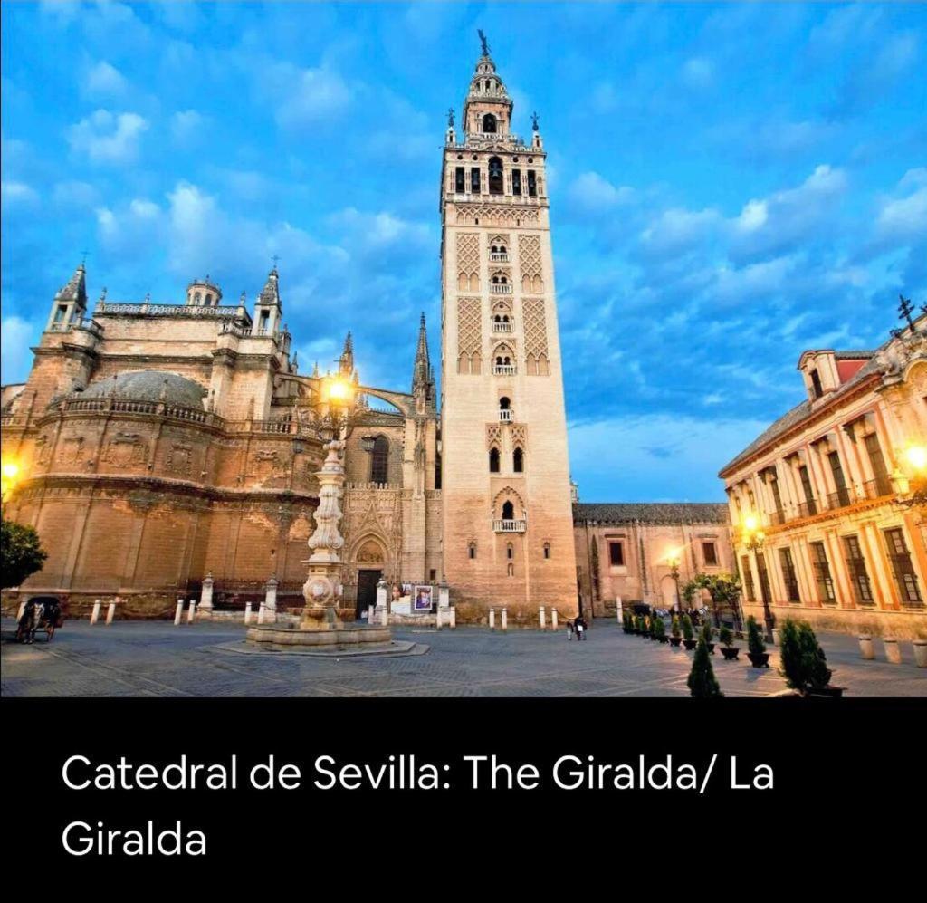 Budget And Cute Rooms With Balcony Sevilla Center Exteriér fotografie
