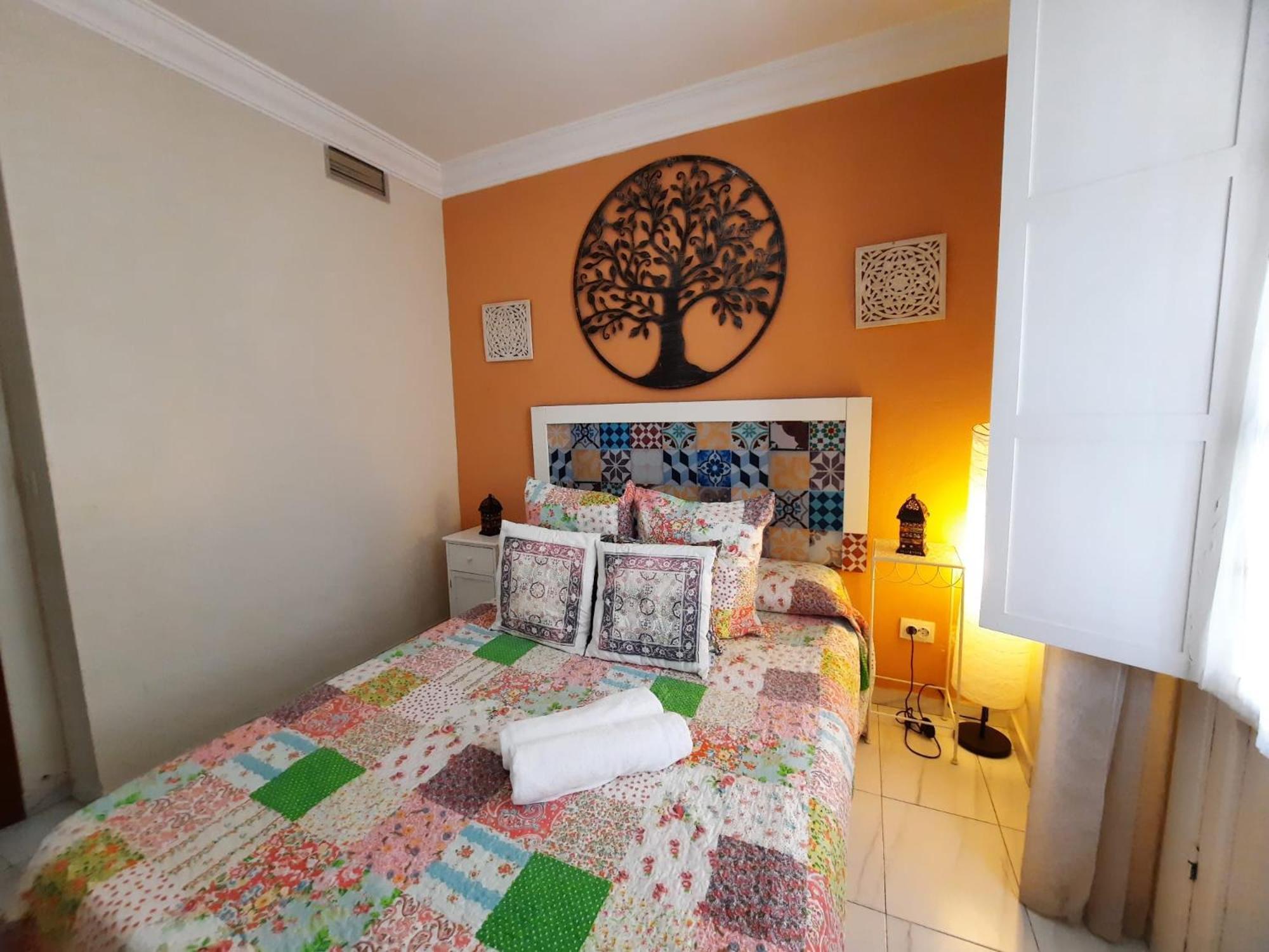 Budget And Cute Rooms With Balcony Sevilla Center Exteriér fotografie