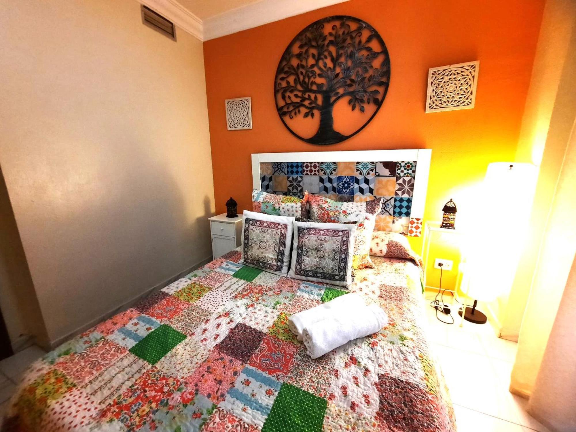 Budget And Cute Rooms With Balcony Sevilla Center Exteriér fotografie