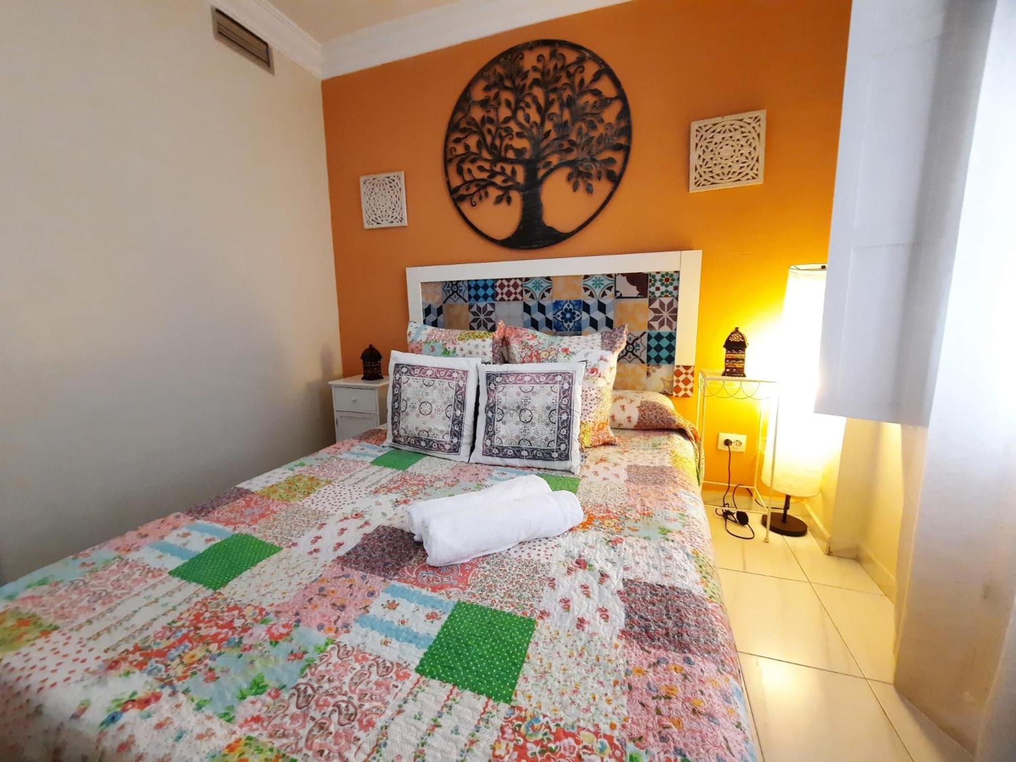 Budget And Cute Rooms With Balcony Sevilla Center Exteriér fotografie